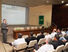 Imagem Palestra na Petrobras (Refinaria Henrique Lage - SJC (SP))
